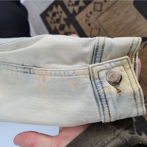 Venus Cropped Acid Wash Denim Jean Jacket Fringe Trim Grunge 90s Biker Small - Picture 13 of 14